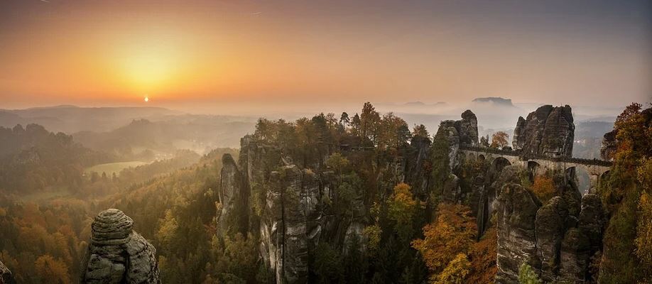 Bastei im Elbsandsteingebirge - künstlerische Fotografie von Sven Lachmann